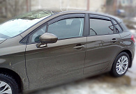 Owiewki szyb bocznych Citroen C4 '2010-2020 (hatchback, klejone) Cobra Tuning