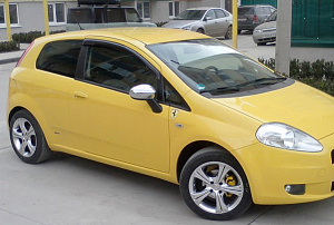 Owiewki szyb bocznych Fiat Grande Punto '2005-> (hatchback, 3 drzwi, klejone) Cobra Tuning