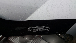 Owiewka szyby przedniej Peugeot 408 '2010-> Vip Tuning
