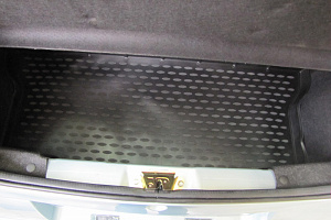 Wykładzina bagażnika BYD F0 '2008-> (hatchback) Novline-Autofamily (czarna, poliuretanowa)